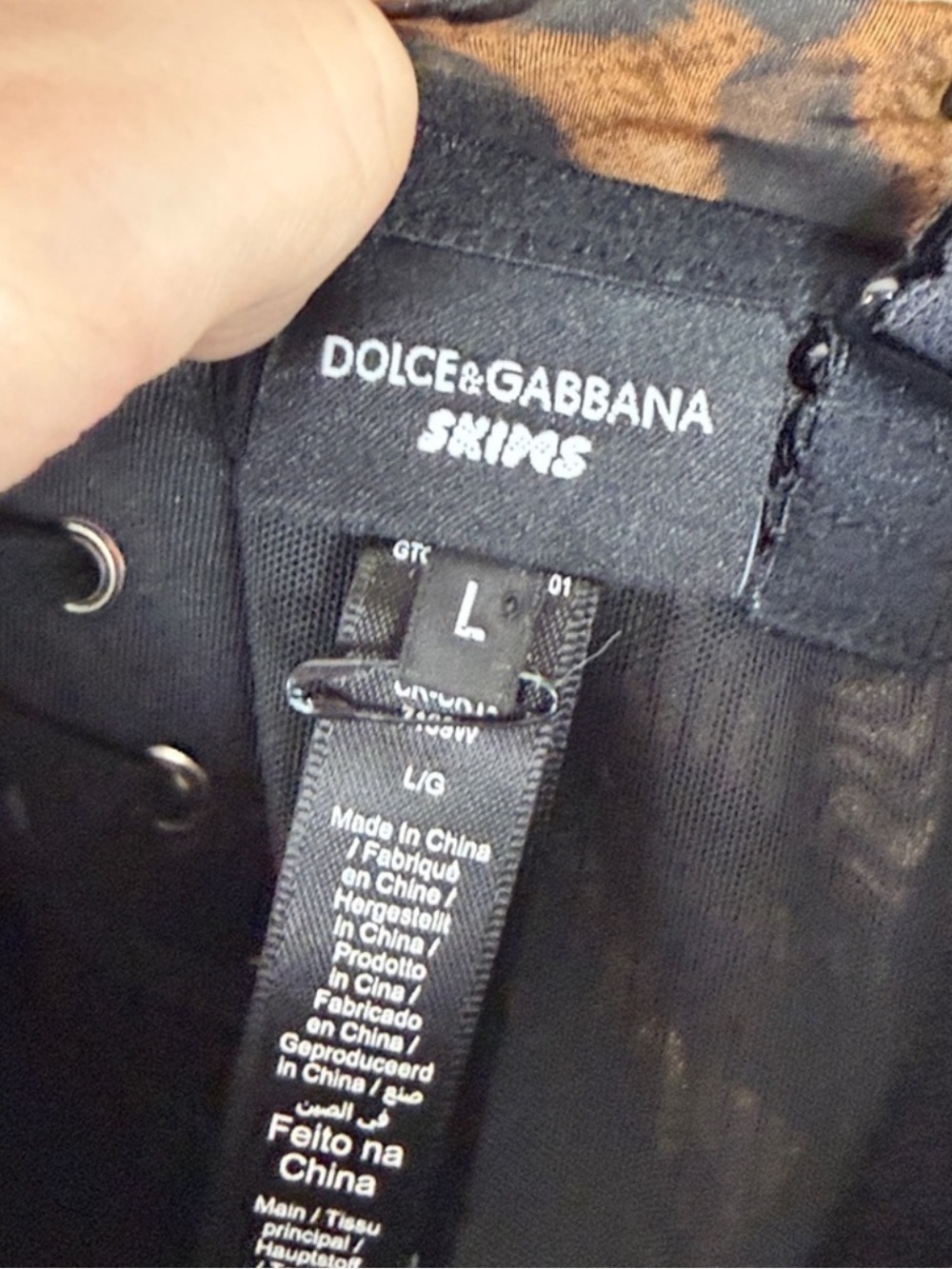 SKIMS x Dolce & Gabbana Leopard Romance Corset - Picture 5 of 7